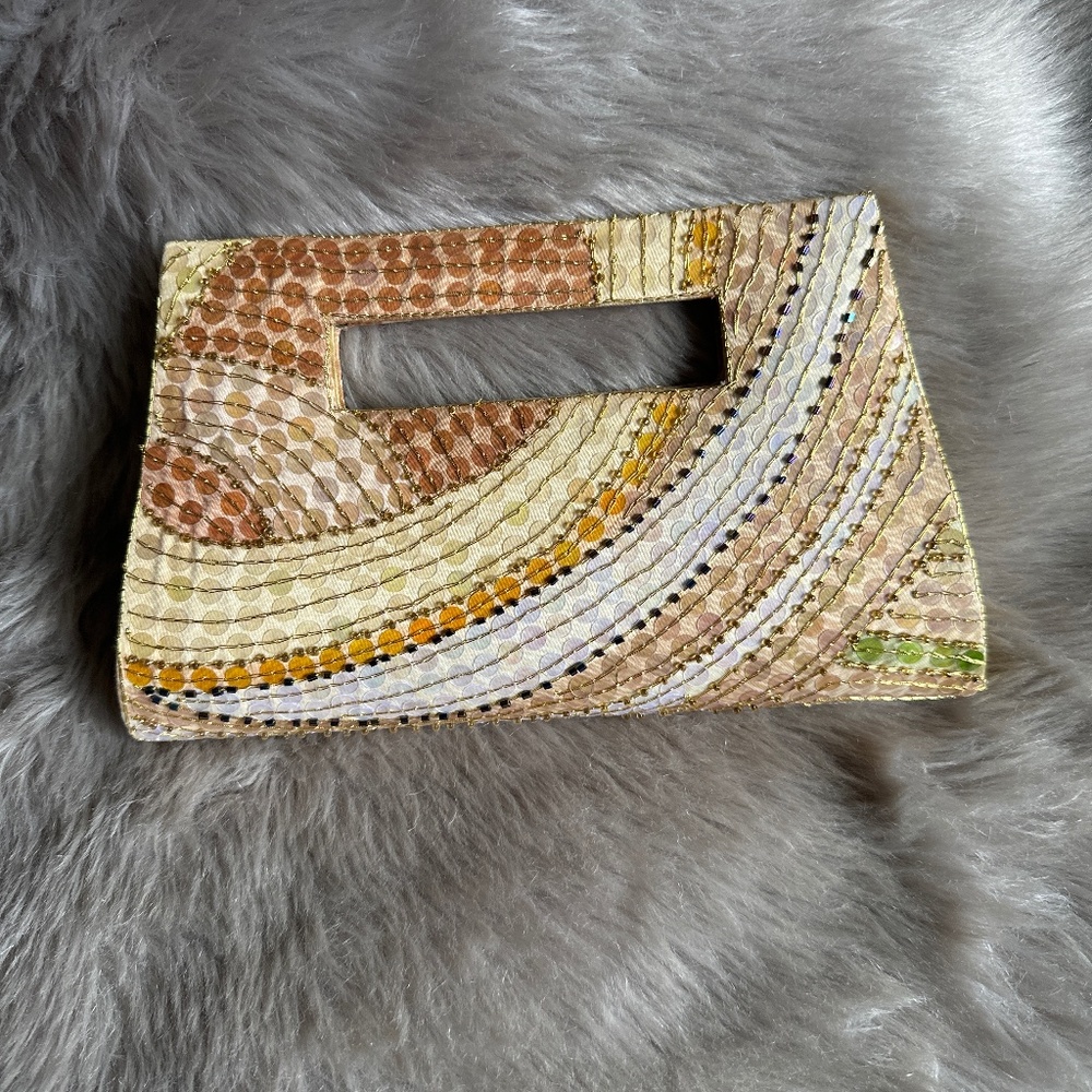 Boutique Neutral Clutch